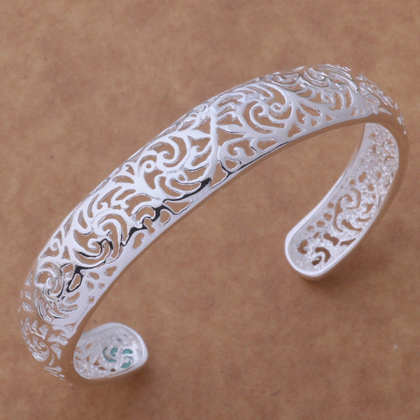 Wind-plated Silver  Small Edge Cutout Bracelet